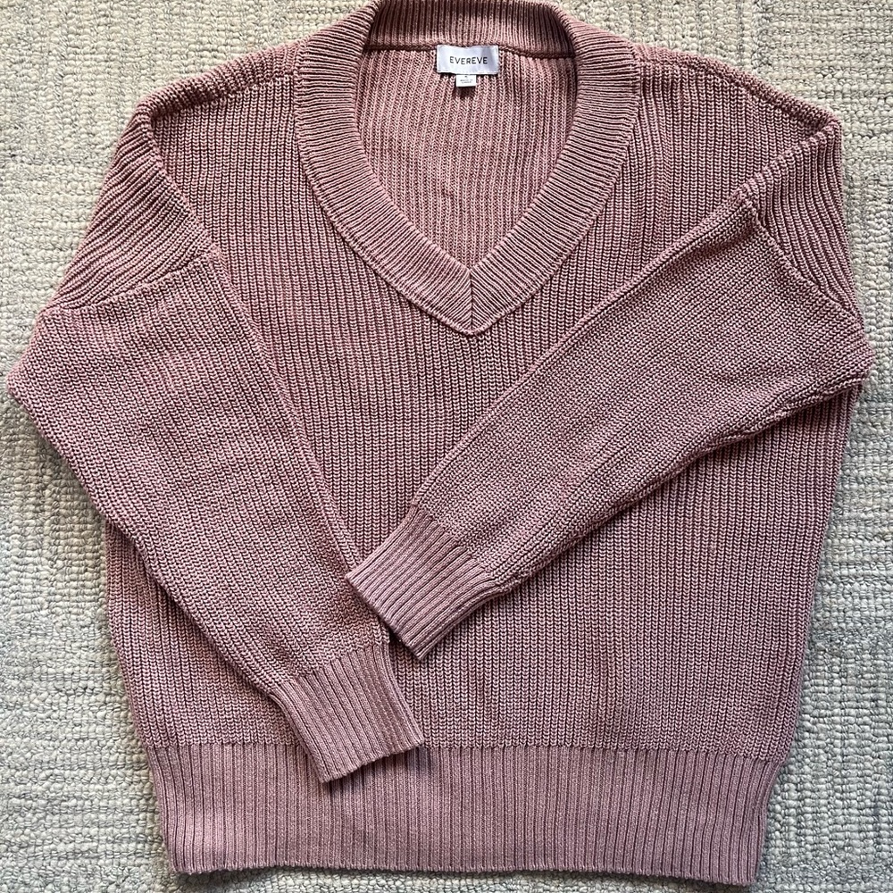 Evereve Dusty Pink V-Neck Sweater